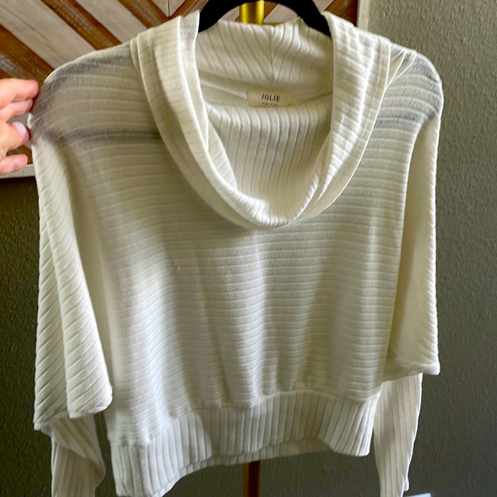 Jolie white turtleneck top crop size small